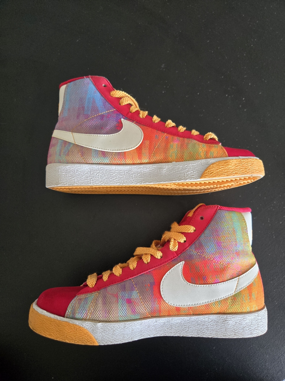 Nike Blazer Mid Vintage Women’s 8 Abstract Printed Canvas Pink Orange
